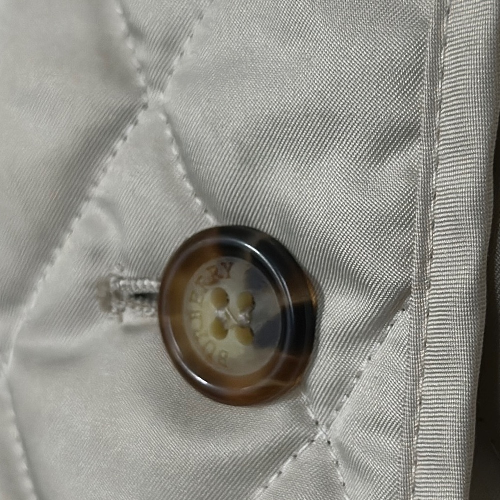 Burberry SZ S Quilted Cream Jacket - Picture 7 of 14